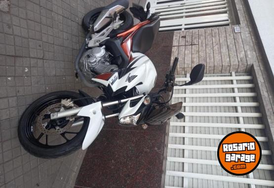 Motos - Honda Cbx 2018 Nafta 6000Km - En Venta