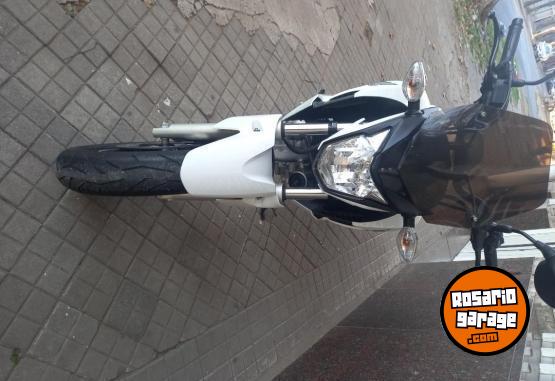 Motos - Honda Cbx 2018 Nafta 6000Km - En Venta