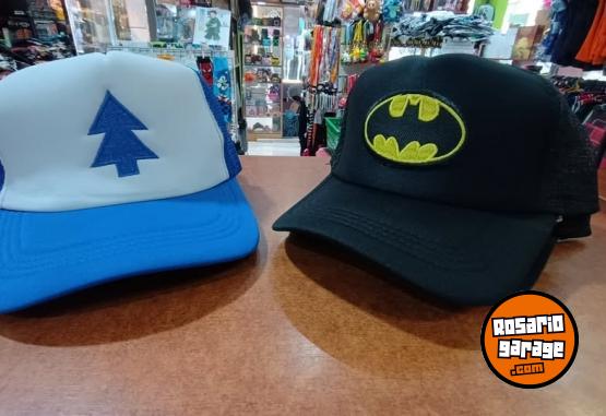Indumentaria - Gorras trucker anime series y bandas de rock - En Venta