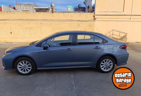 Autos - Toyota Corolla Hybrid 1.8 XEI 2021 Electrico / Hibrido 70000Km - En Venta