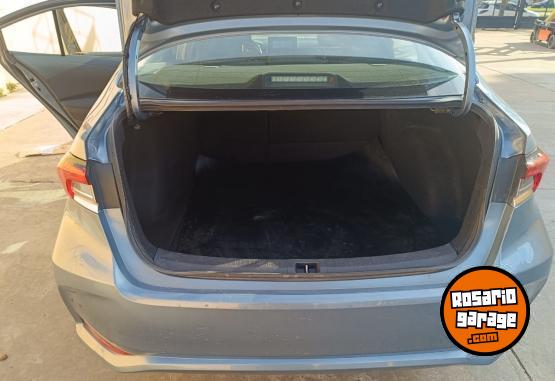 Autos - Toyota Corolla Hybrid 1.8 XEI 2021 Electrico / Hibrido 70000Km - En Venta