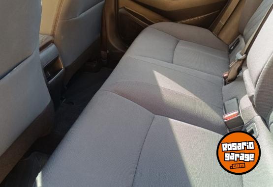 Autos - Toyota Corolla Hybrid 1.8 XEI 2021 Electrico / Hibrido 70000Km - En Venta