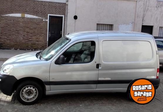 Utilitarios - Peugeot Partner 2011 Diesel 193000Km - En Venta