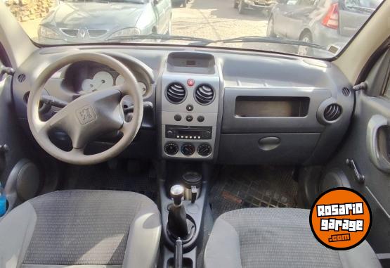 Utilitarios - Peugeot Partner 2011 Diesel 193000Km - En Venta