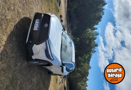 Autos - Toyota Corolla Cross XEI 2022 Electrico / Hibrido 80000Km - En Venta