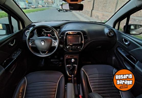 Camionetas - Renault CAPTUR INTENSE 2.0 2017 Nafta 100000Km - En Venta
