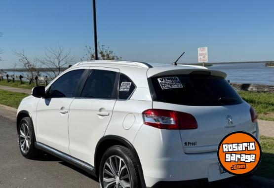 Autos - Peugeot 4008 2013 Nafta 196000Km - En Venta