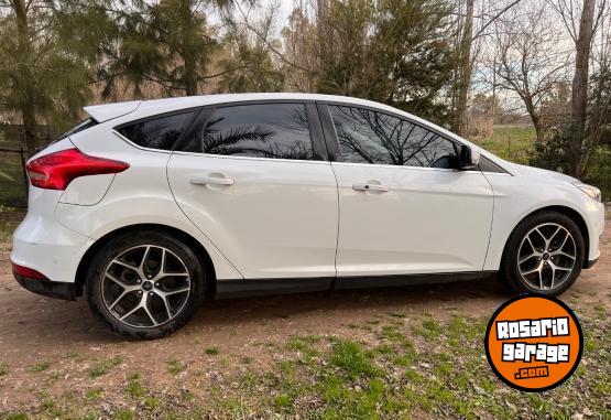 Autos - Ford Focus 2015 Nafta 160000Km - En Venta