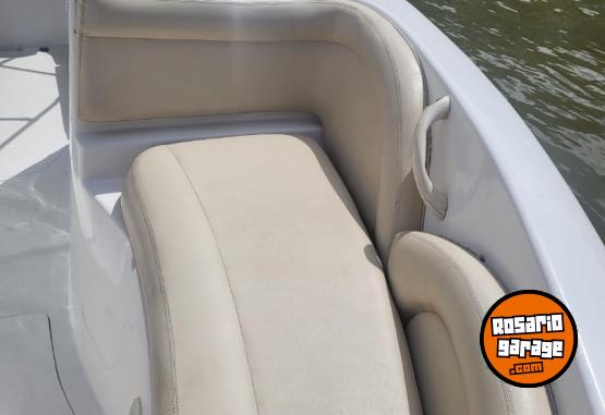 Embarcaciones - LANCHA VOLANS MOTOR MERCURY - En Venta