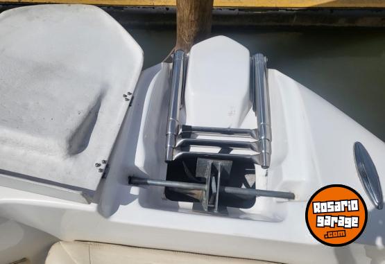 Embarcaciones - LANCHA VOLANS MOTOR MERCURY - En Venta