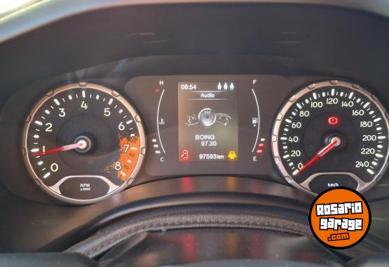 Camionetas - Jeep Renegade sport plus mt 2017 Nafta 98500Km - En Venta