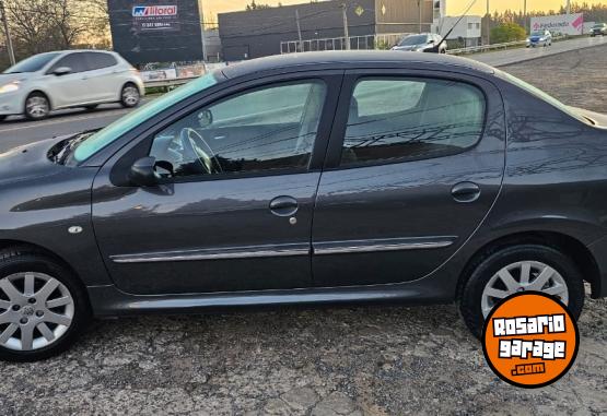 Autos - Peugeot 207 2012 Nafta 137968Km - En Venta
