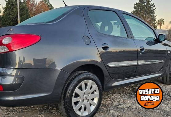 Autos - Peugeot 207 2012 Nafta 137968Km - En Venta
