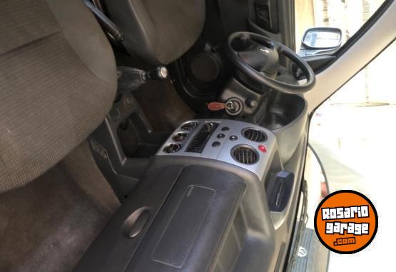 Utilitarios - Peugeot Partner 7 asientos 2021 Nafta 97000Km - En Venta