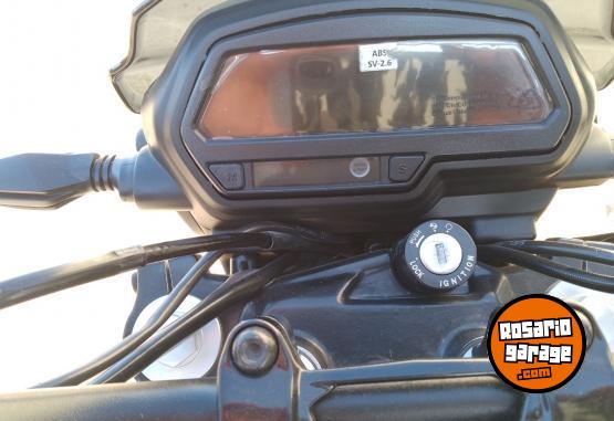 Motos - Bajaj DOMINAR 250 2022 Nafta 14000Km - En Venta
