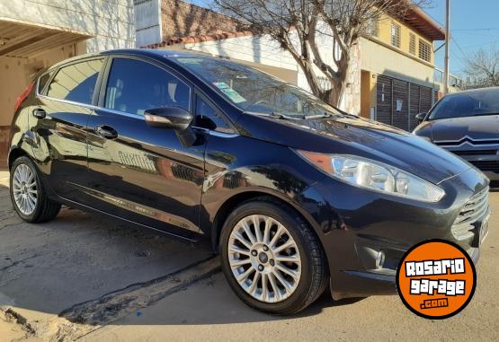 Autos - Ford Kinetic titanium 2014 Nafta 174000Km - En Venta