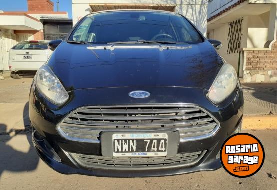 Autos - Ford Kinetic titanium 2014 Nafta 174000Km - En Venta