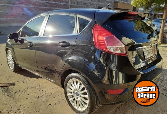 Autos - Ford Kinetic titanium 2014 Nafta 174000Km - En Venta