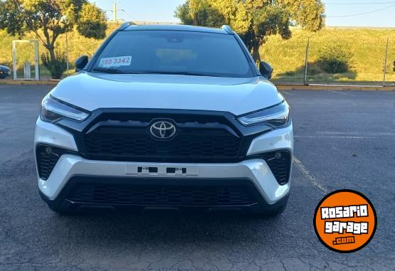 Autos - Toyota Corolla cross 2025 Nafta 9000Km - En Venta