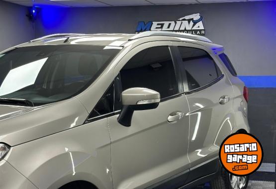 Autos - Ford Ecosport titanium 2015 GNC 140000Km - En Venta