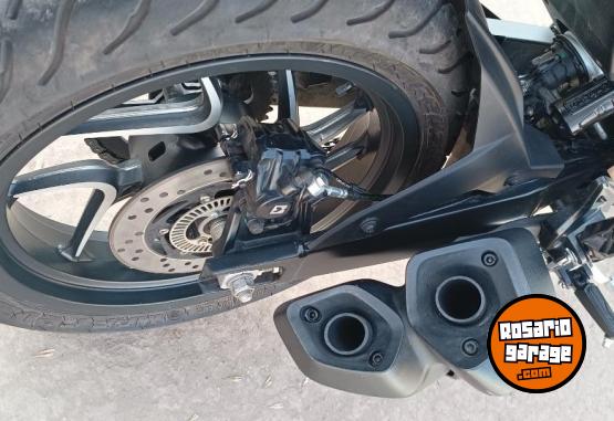 Motos - Bajaj Dominar 400 2023 Nafta 4500Km - En Venta