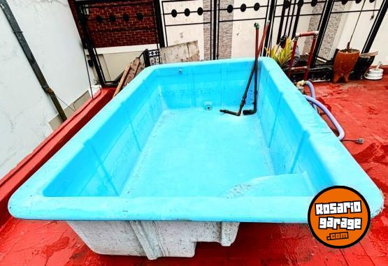 Hogar - Pileta fibra de vidrio Amrica  Fiberglass + bomba de limpieza + recipiente pastilla cloro - En Venta