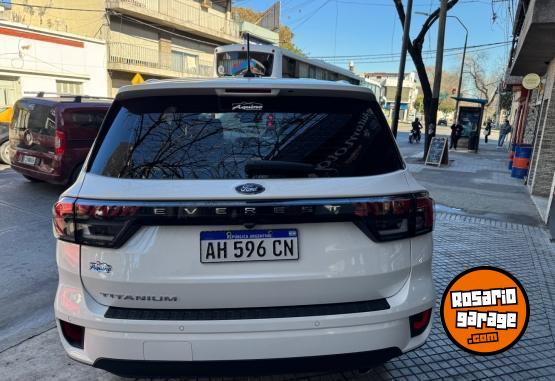 Camionetas - Ford Everest titanium 2.3L eco 2025 Nafta 0Km - En Venta