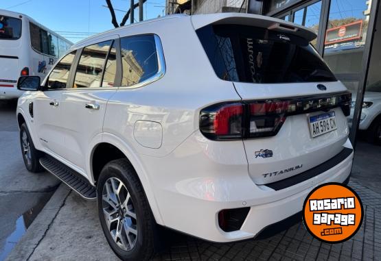 Camionetas - Ford Everest titanium 2.3L eco 2025 Nafta 0Km - En Venta
