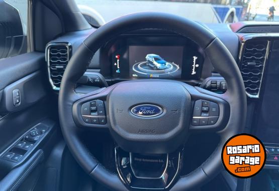 Camionetas - Ford Everest titanium 2.3L eco 2025 Nafta 0Km - En Venta