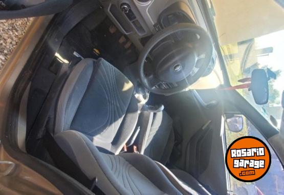 Autos - Chevrolet Agile 2012 GNC 200000Km - En Venta