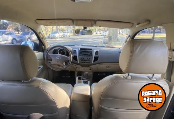 Camionetas - Toyota HILUX SW4 SRV 3.0 TDI 2008 Diesel 280000Km - En Venta