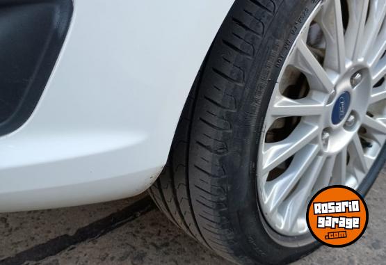 Autos - Ford Fiesta 2016 Nafta 75000Km - En Venta