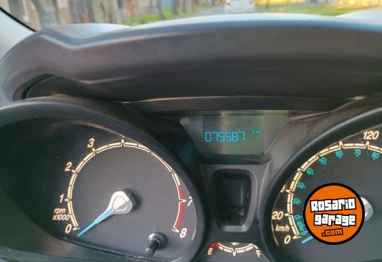 Autos - Ford Fiesta 2016 Nafta 75000Km - En Venta