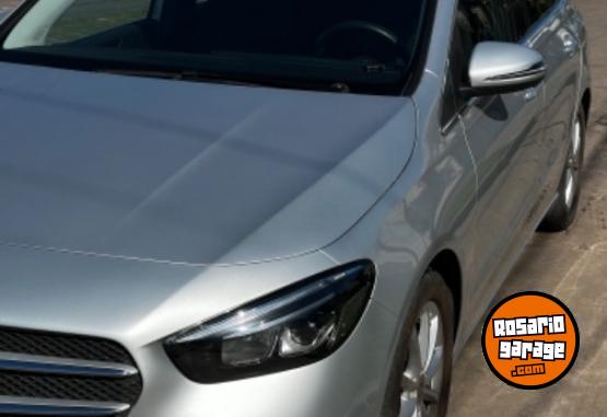Autos - Mercedes Benz B200 Progresive 2020 Nafta 33000Km - En Venta