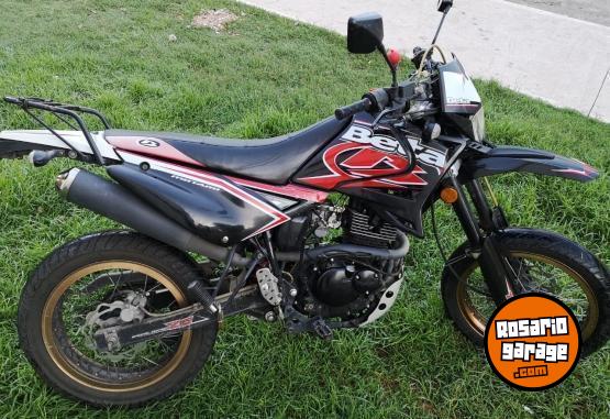 Motos - Beta Motard 2.0 2016 Nafta 16000Km - En Venta