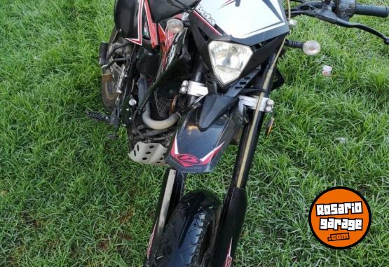 Motos - Beta Motard 2.0 2016 Nafta 16000Km - En Venta