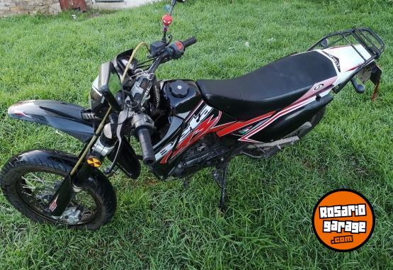Motos - Beta Motard 2.0 2016 Nafta 16000Km - En Venta