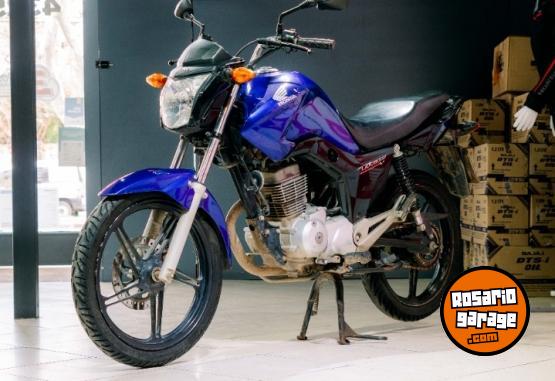 Motos - Honda TITAN 150 2016 Nafta 38000Km - En Venta