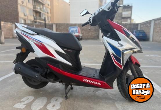Motos - Honda New Elite 2021 Nafta 9400Km - En Venta