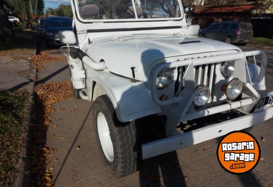 Cl�sicos - JEEP IKA A�O 1958, MOTOR ORIGINAL CONTINENTAL, CAJA DE 3ra, CON GNC. TITULAR Y AL D�A. PRECIO CONTADO: $8.500.000. PRECIO PERMUTA: SE CHARLA. - En Venta