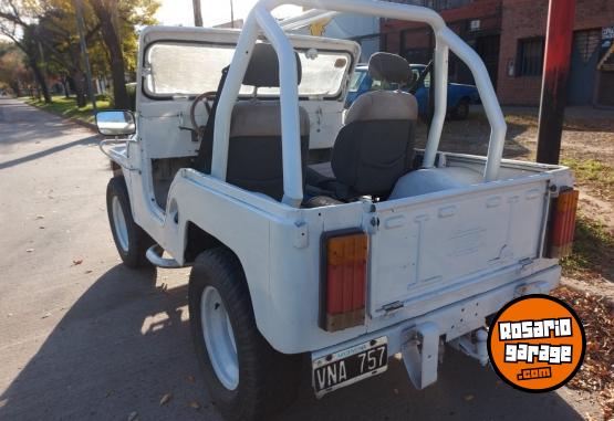 Cl�sicos - JEEP IKA A�O 1958, MOTOR ORIGINAL CONTINENTAL, CAJA DE 3ra, CON GNC. TITULAR Y AL D�A. PRECIO CONTADO: $8.500.000. PRECIO PERMUTA: SE CHARLA. - En Venta