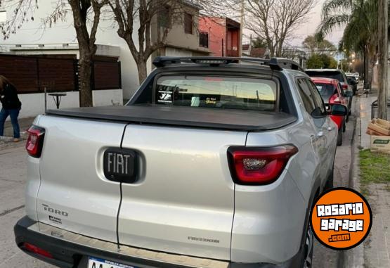 Camionetas - Fiat TORO FREEDON PACK 4X4 2016 Diesel 111000Km - En Venta