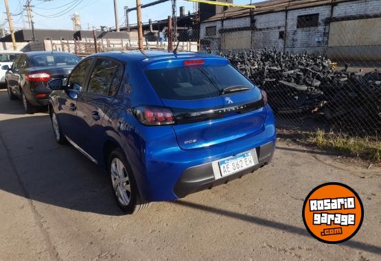 Autos - Peugeot 208 2021 Nafta 110000Km - En Venta