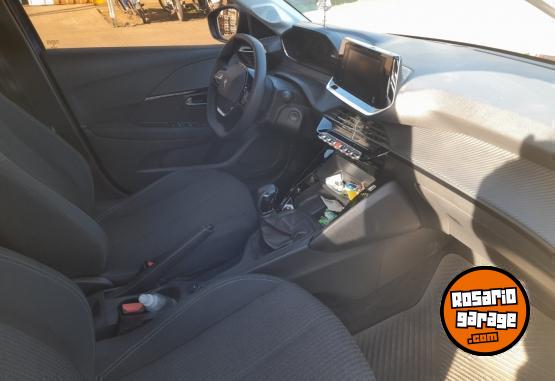 Autos - Peugeot 208 2021 Nafta 110000Km - En Venta