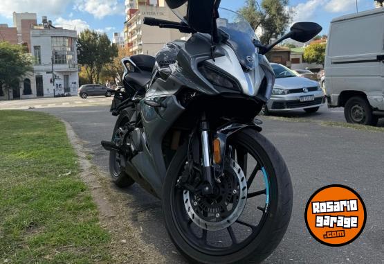 Motos - CF 300 SR 2024 Nafta 7200Km - En Venta