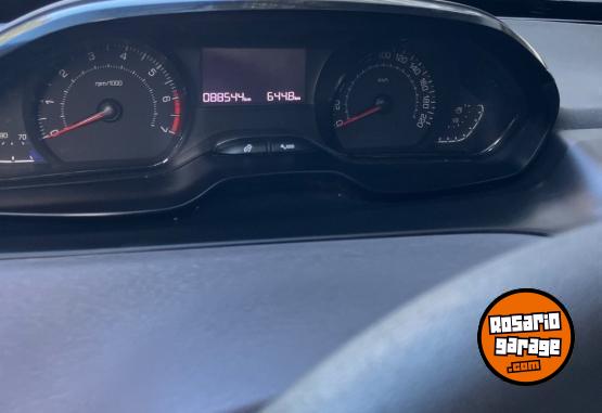 Autos - Peugeot 208 2018 Nafta 89000Km - En Venta