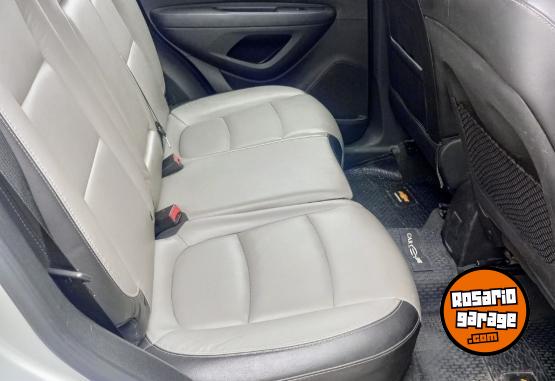 Camionetas - Chevrolet Tracker LTZ + AUT FWD 2014 GNC 127000Km - En Venta