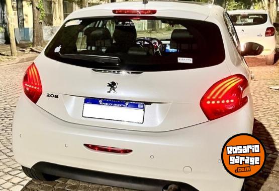 Autos - Peugeot 208 feline pk 2017 Nafta 48000Km - En Venta