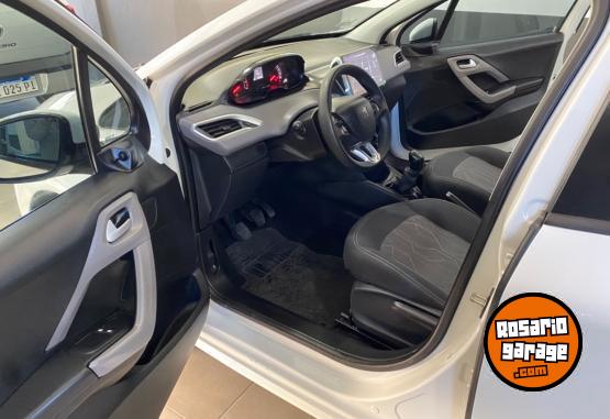 Autos - Peugeot 208 2017 Nafta 100000Km - En Venta