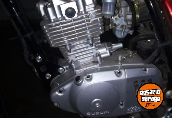 Motos - Suzuki GN 125 H 2015 Nafta 10500Km - En Venta